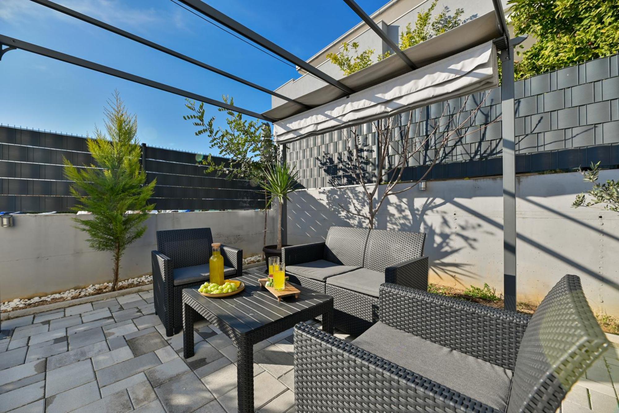 Luxury Apartment With Garden Jacuzzi And Wellness Τρογκίρ Εξωτερικό φωτογραφία