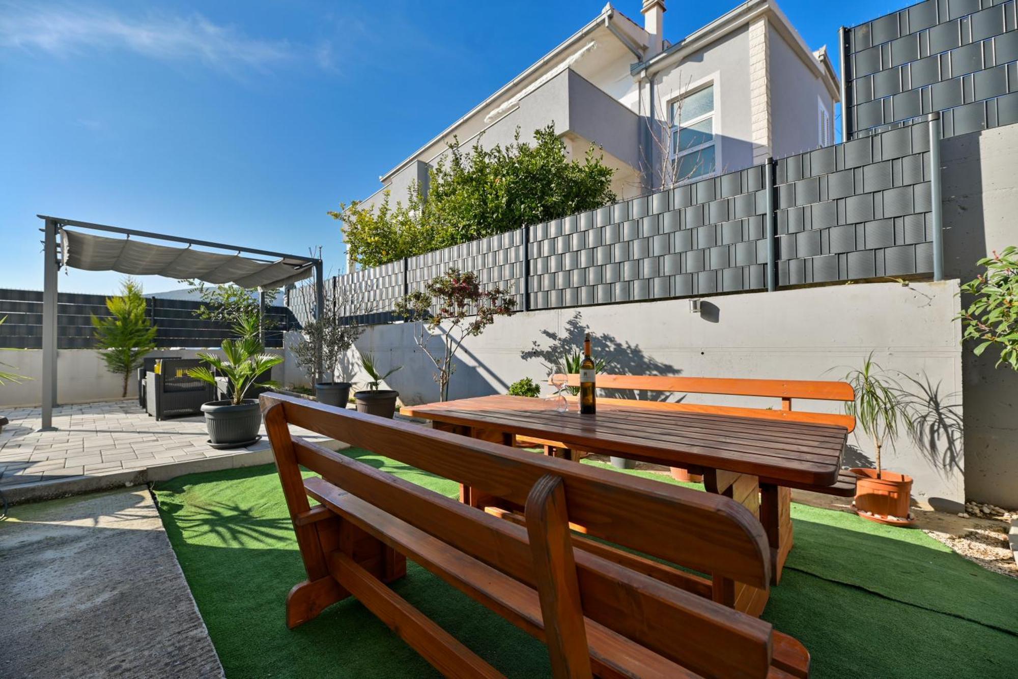Luxury Apartment With Garden Jacuzzi And Wellness Τρογκίρ Εξωτερικό φωτογραφία