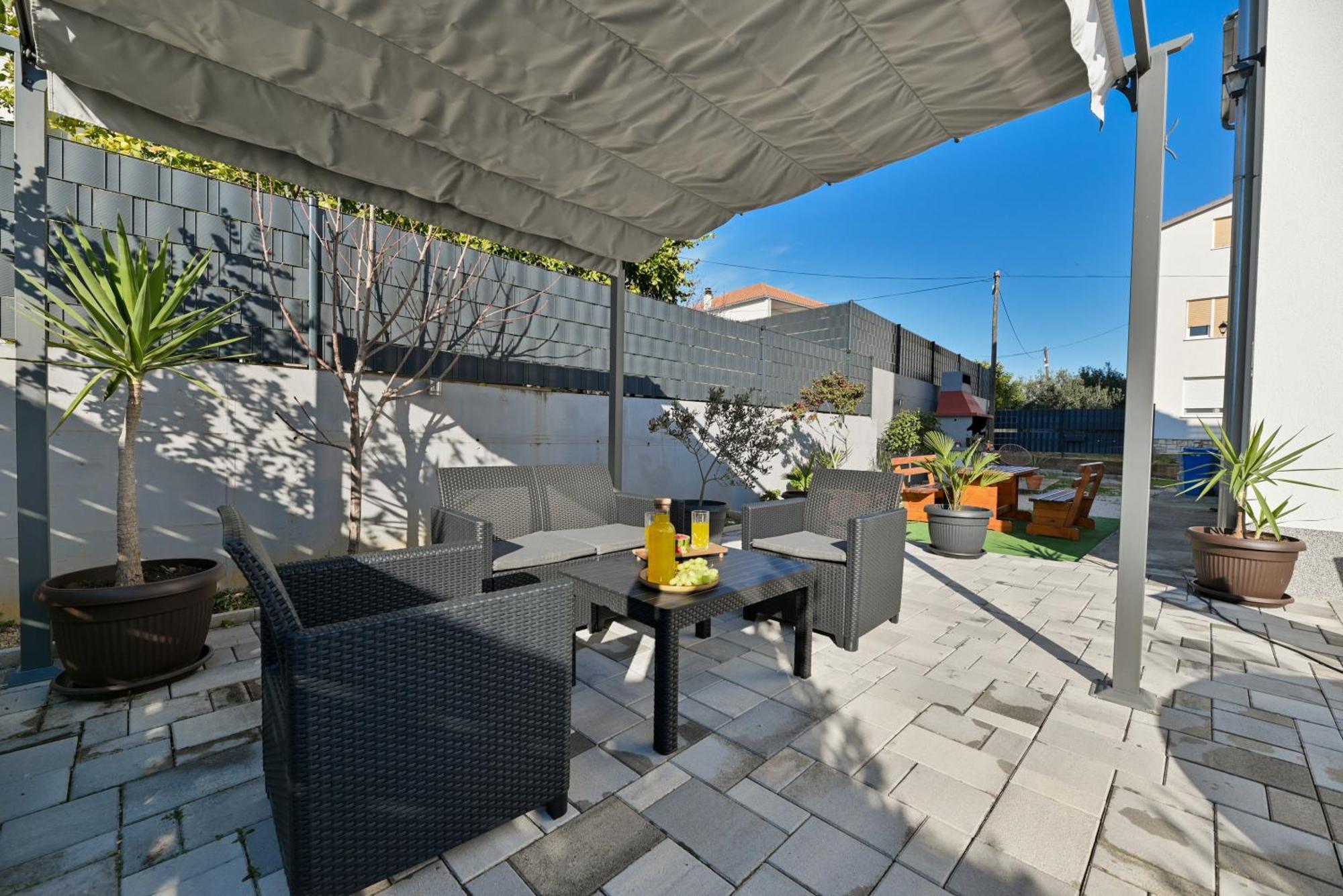 Luxury Apartment With Garden Jacuzzi And Wellness Τρογκίρ Εξωτερικό φωτογραφία