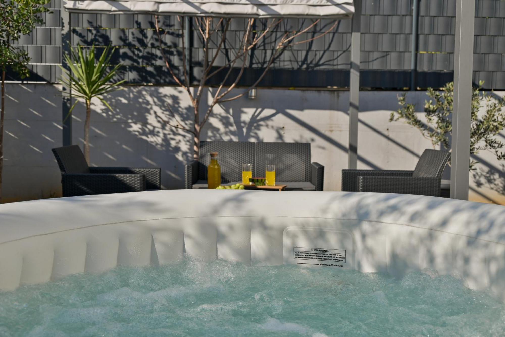 Luxury Apartment With Garden Jacuzzi And Wellness Τρογκίρ Εξωτερικό φωτογραφία