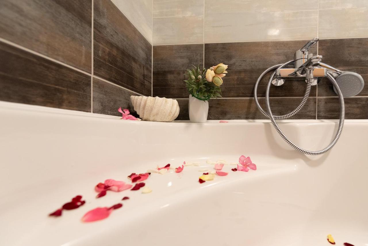 Luxury Apartment With Garden Jacuzzi And Wellness Τρογκίρ Εξωτερικό φωτογραφία